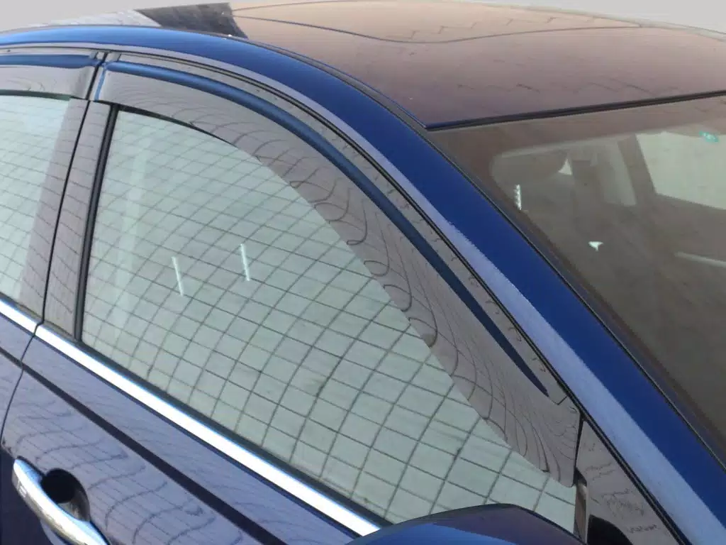 Focus Auto Design FormFit Side Visors - Image 3