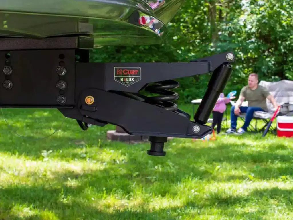 CURT Helux Coil-Spring 5th Wheel Pin Box - Image 3