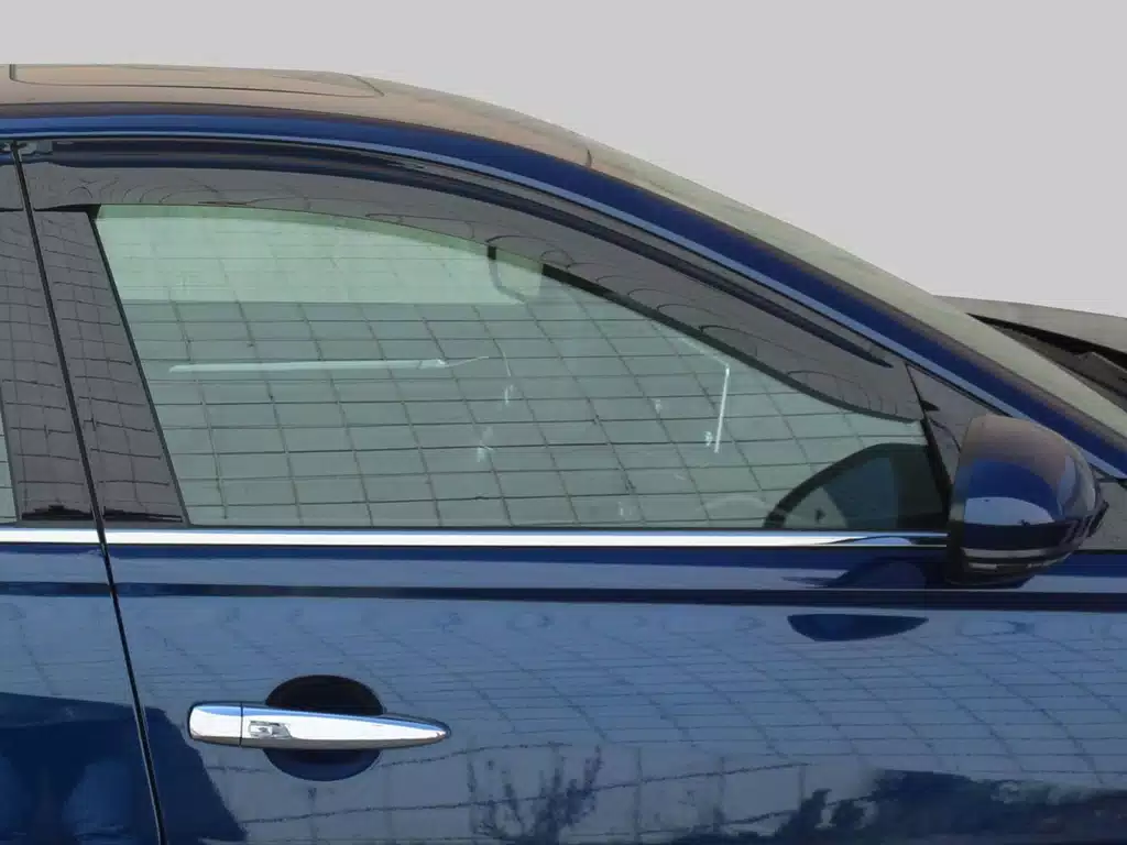 Focus Auto Design FormFit Side Visors - Image 2